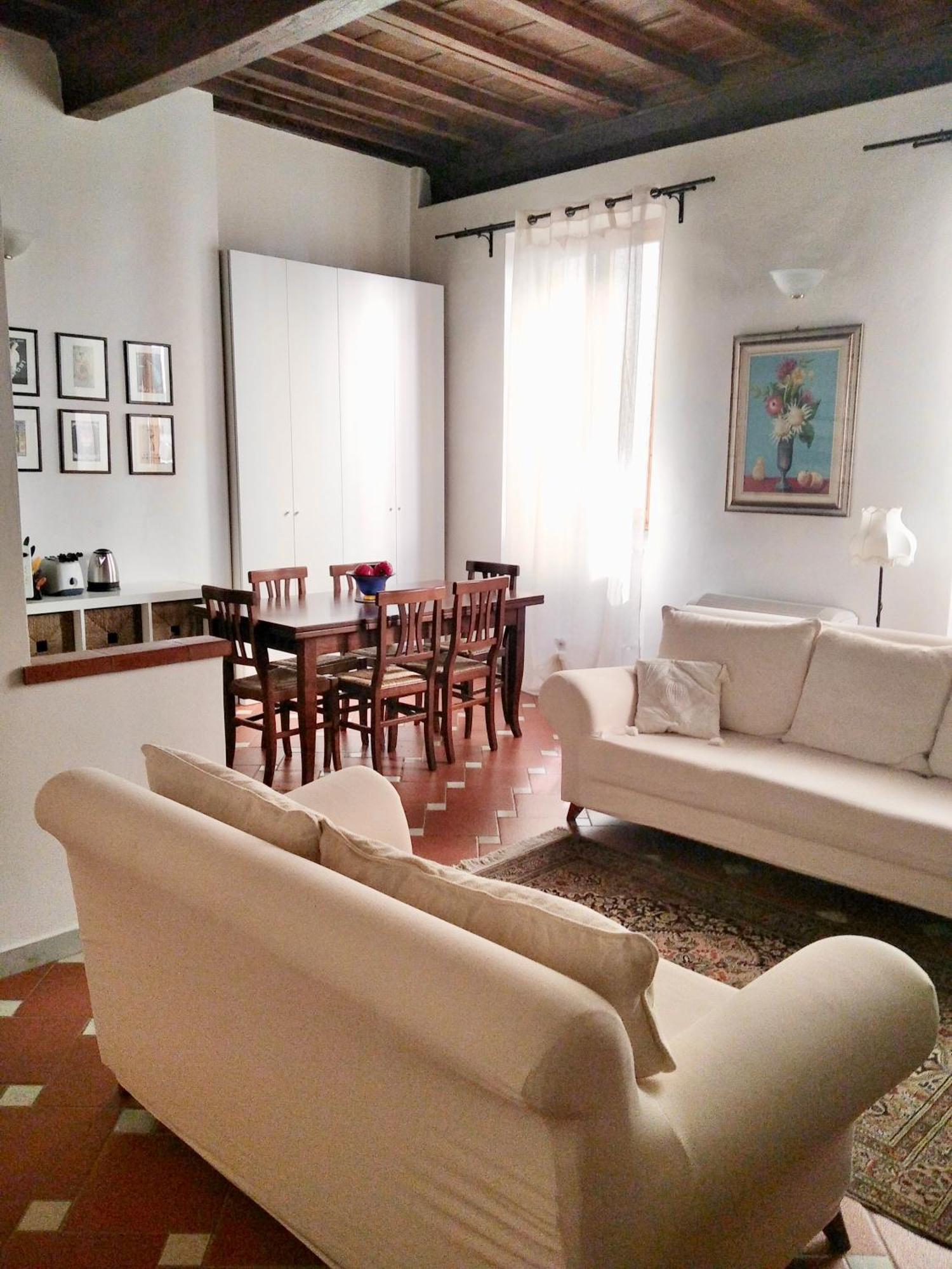 Pinti 12 Apartment *